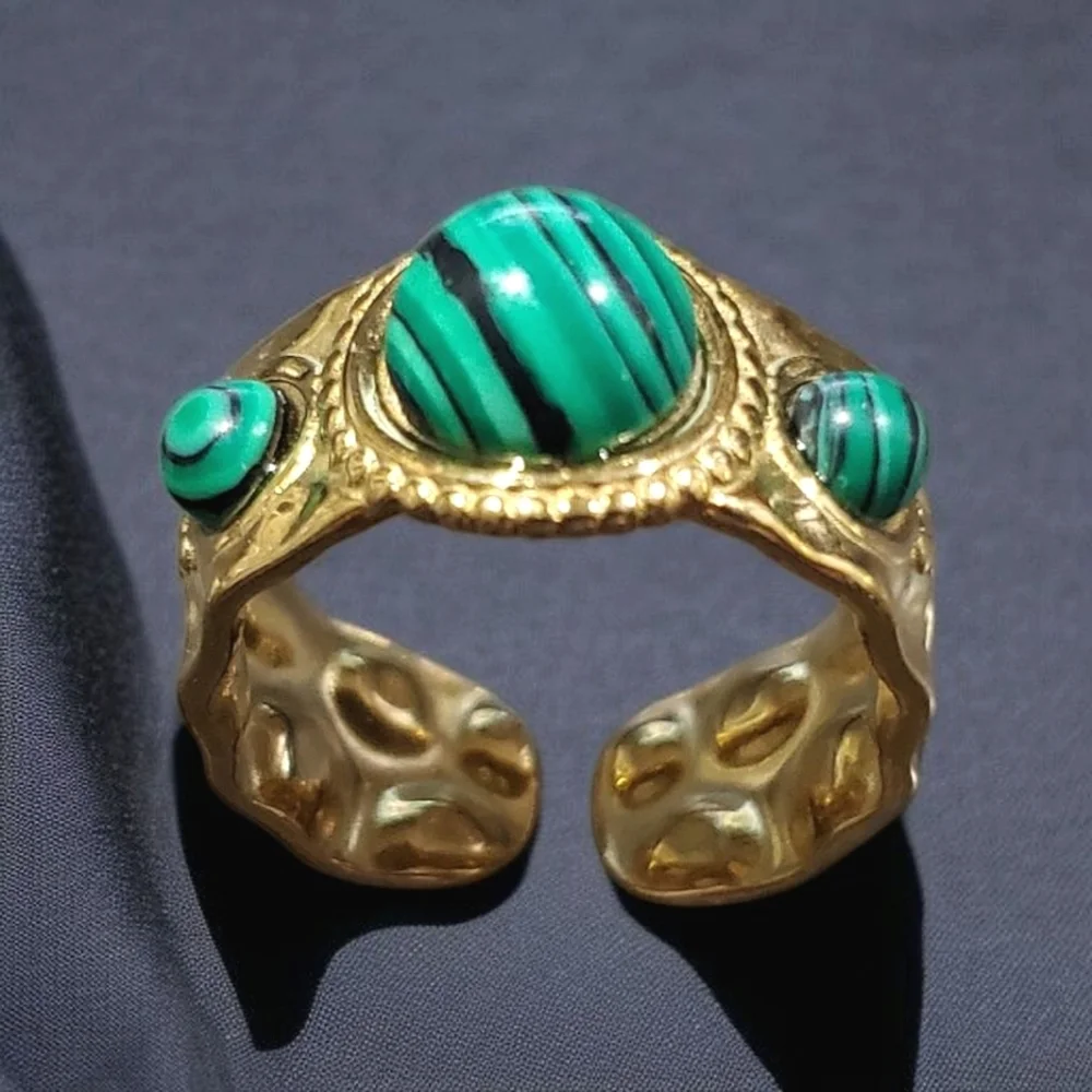 Gold Plated Malachite Cabochon Hammered Ring